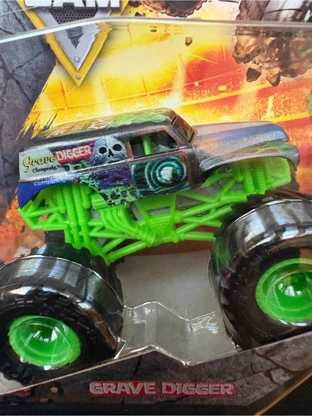 NEW 2026 Monster Jam 1:64 GRAVE DIGGER Walmart Exclusive Wreckless SERIES 2